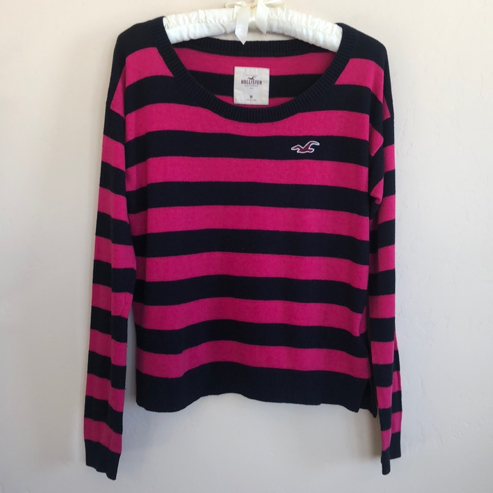 ‼️SOLD‼️ HOLLISTER crew sweater - Picture 1 of 2